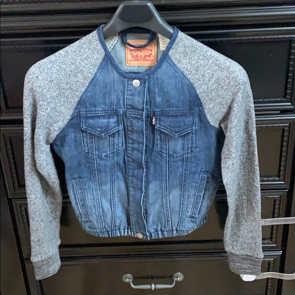 Levis Jean denim jacket size xs
